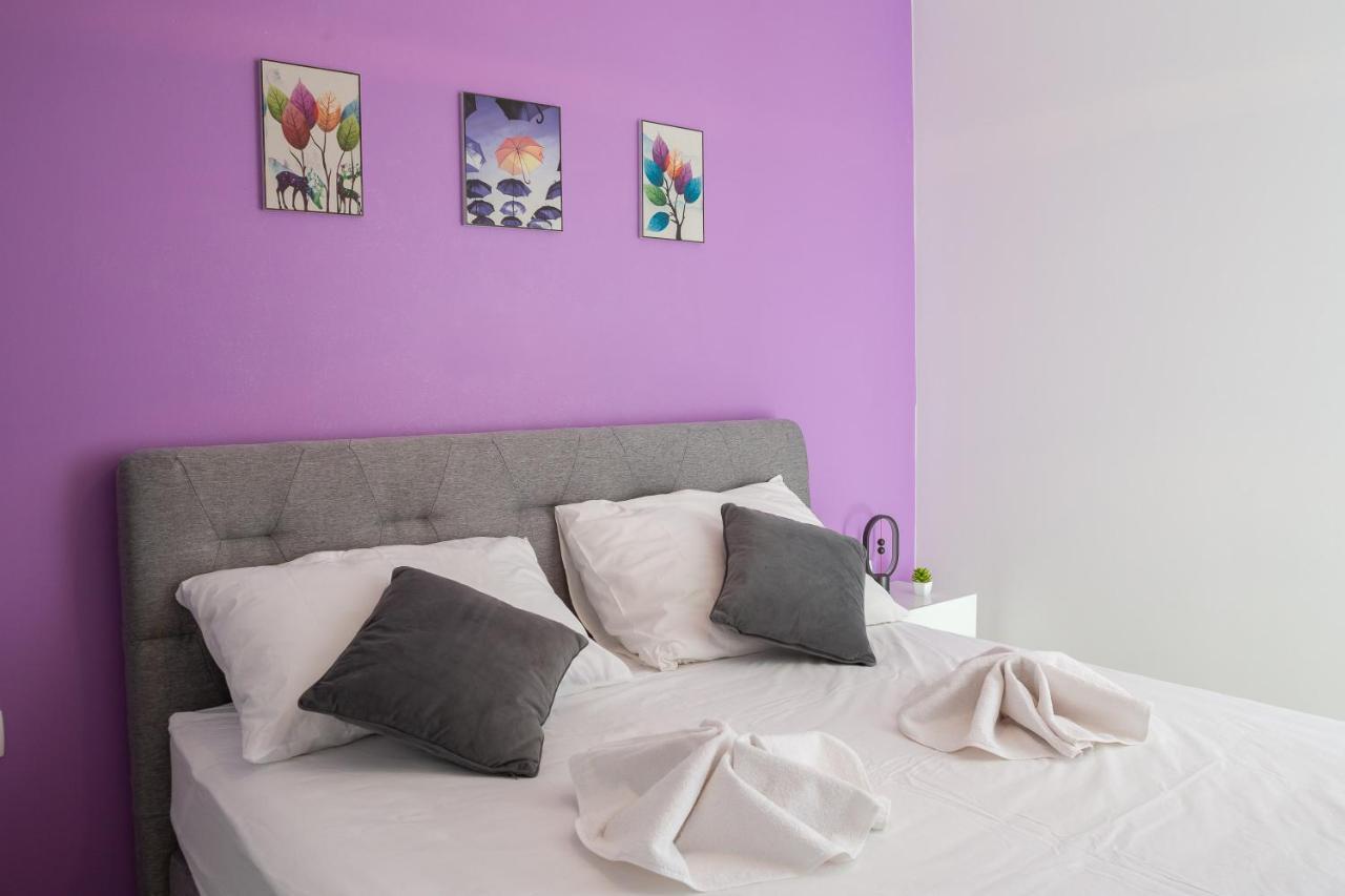 Apartment Alegria In Okrug With Heated Pool, Sea View, Jacuzzi, Wifi Trogir Zewnętrze zdjęcie