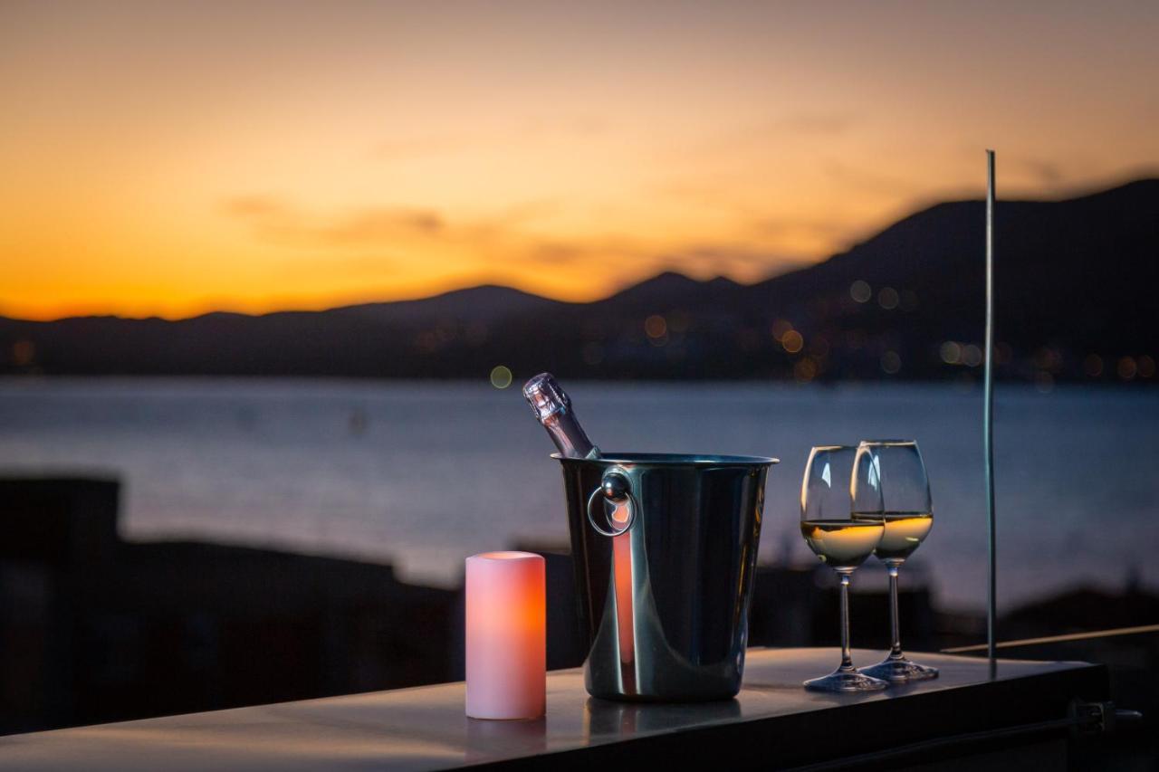 Apartment Alegria In Okrug With Heated Pool, Sea View, Jacuzzi, Wifi Trogir Zewnętrze zdjęcie